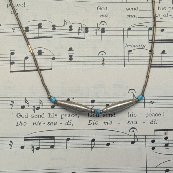 Elegant Blue and Silver Necklace - Picture 9 of 12